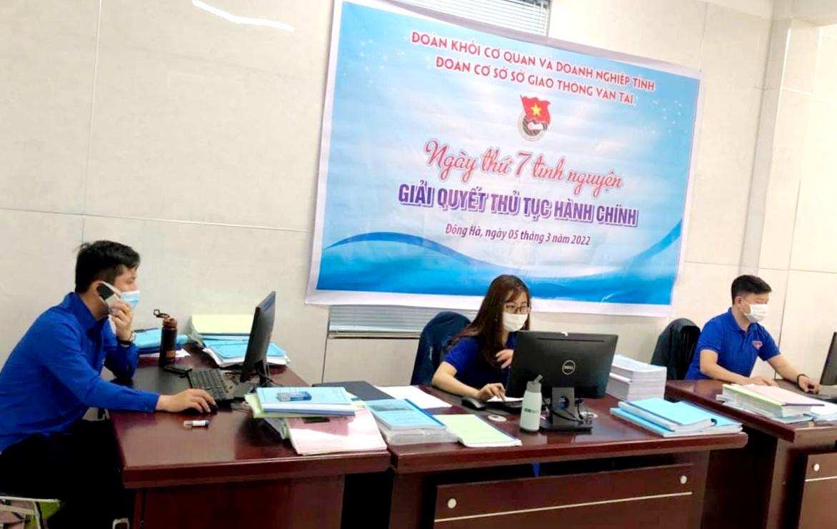 Hướng dẫn việc đăng ký, đăng nhập trên Cổng Dịch vụ công trực tuyến tỉnh Quảng Trị để phục vụ việc...
